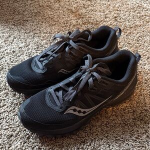 Saucony Women’s Black and Gray Athletic Shoes Size 9